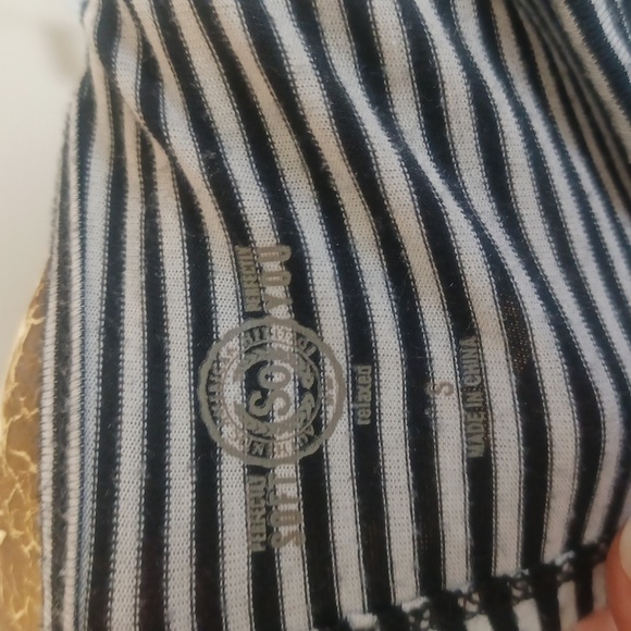 SO Striped small Short Sleeve top Gathers at the waist V Neck peek a boo… - Picture 8 of 8